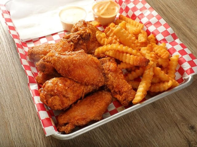 The Edwards Eight (8pc Wings).