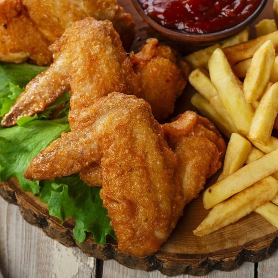 Savor Our Lunch Offerings