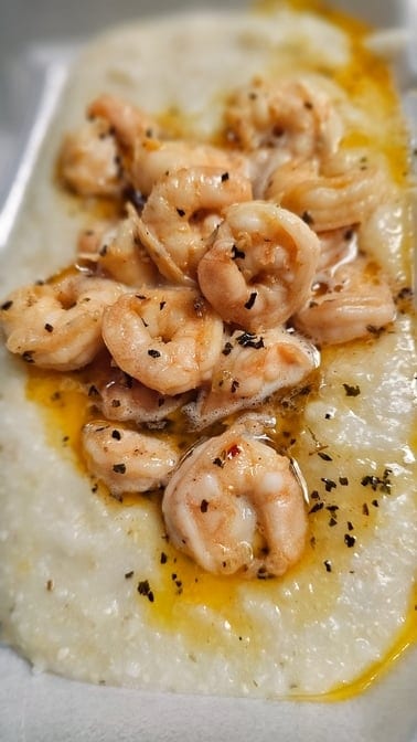 Heritage Catch Shrimp & Grits Dinner.