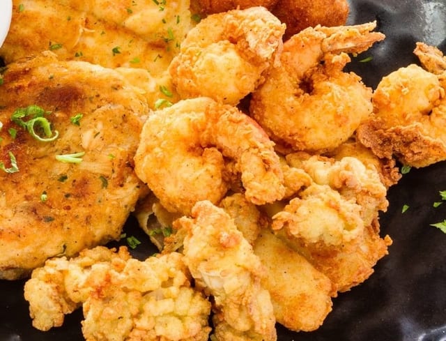 Heritage Catch Catfish Nuggets & Shrimp Dinner.